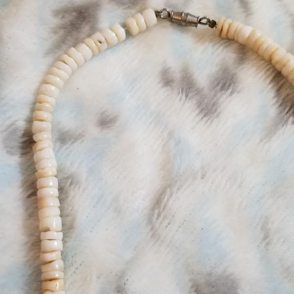 🎁 Free With Purchase - Picture 3 of 3